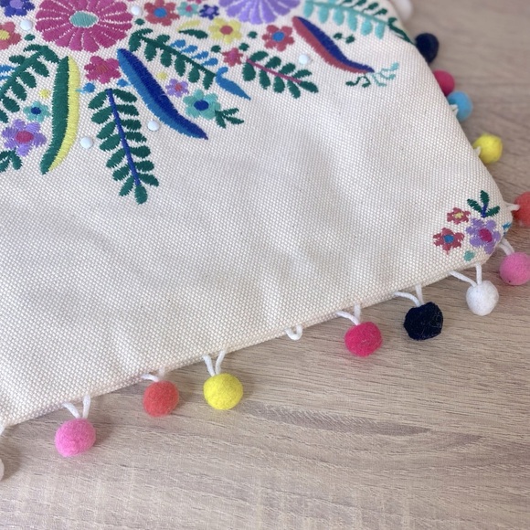 Steven By Steve Madden Jyme Colorful Embroidered Pom Pom Clutch Pouch Natural - Picture 5 of 12